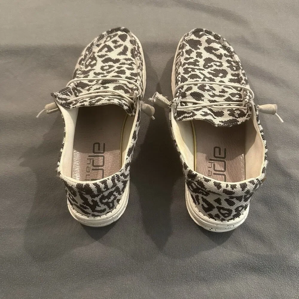 Hey Dude Wendy Woven Cheetah Grey Slip On Casual Loafer Shoes Womens 9 AOP